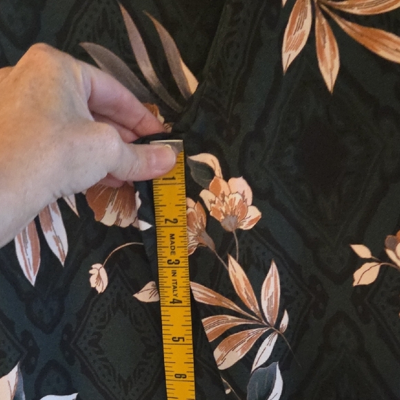 Johnny Was Black Nido Wide Leg Pants with Grey & Beige Floral Print Size Med NWT - Picture 8 of 13